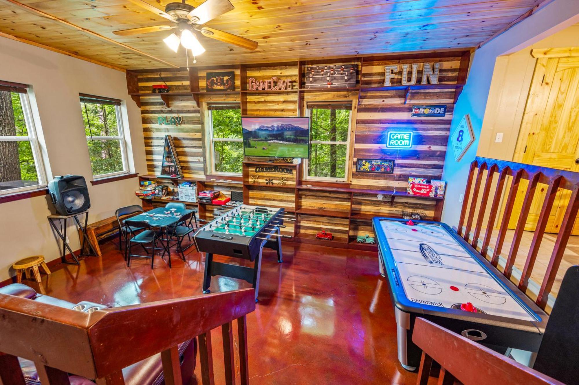 Beautiful Chalet With Fireplace And Large Game Room Gatlinburg Exteriér fotografie