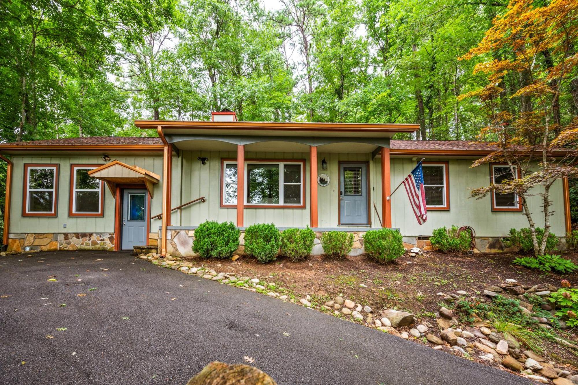 Beautiful Chalet With Fireplace And Large Game Room Gatlinburg Exteriér fotografie