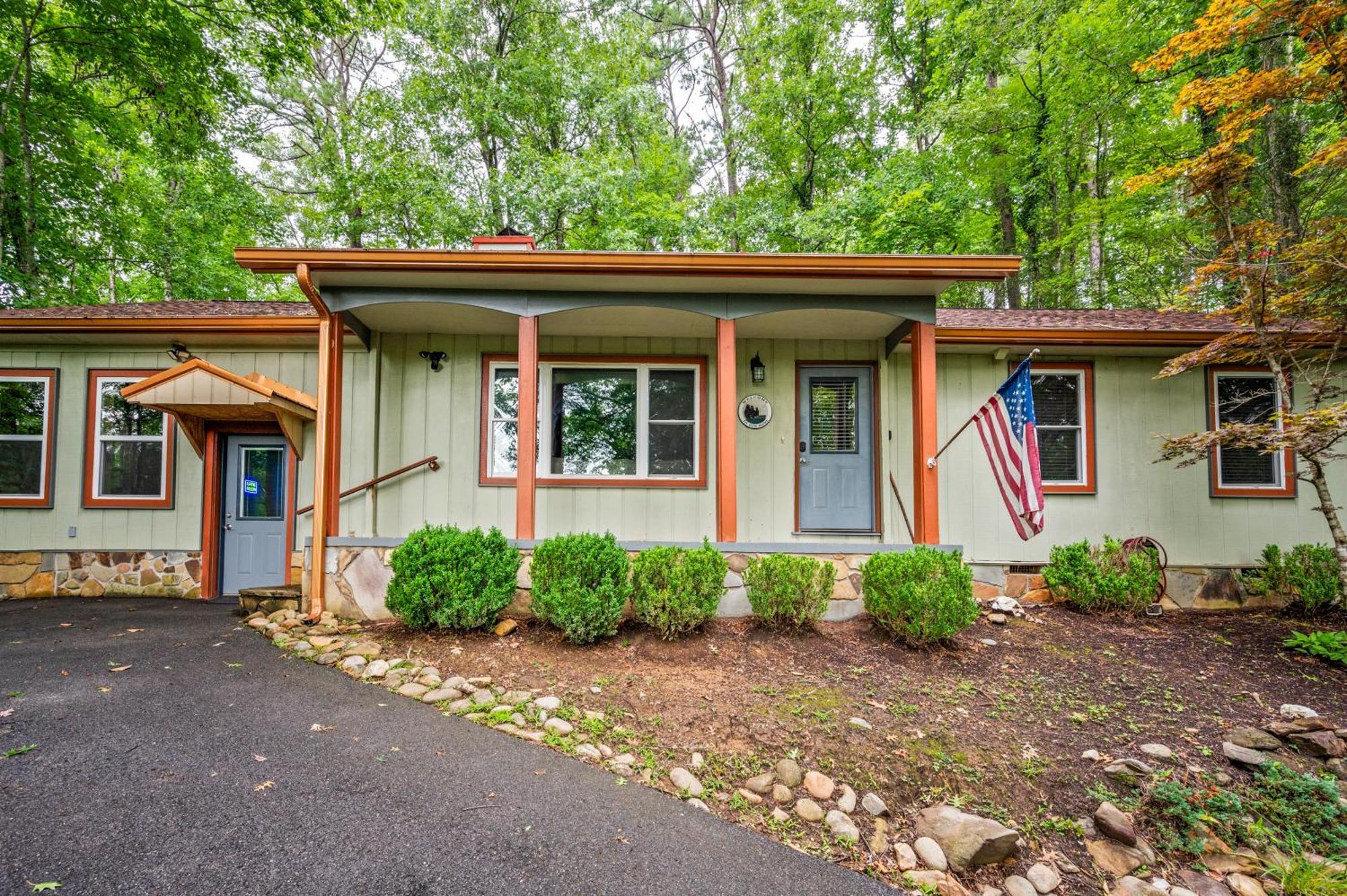 Beautiful Chalet With Fireplace And Large Game Room Gatlinburg Exteriér fotografie