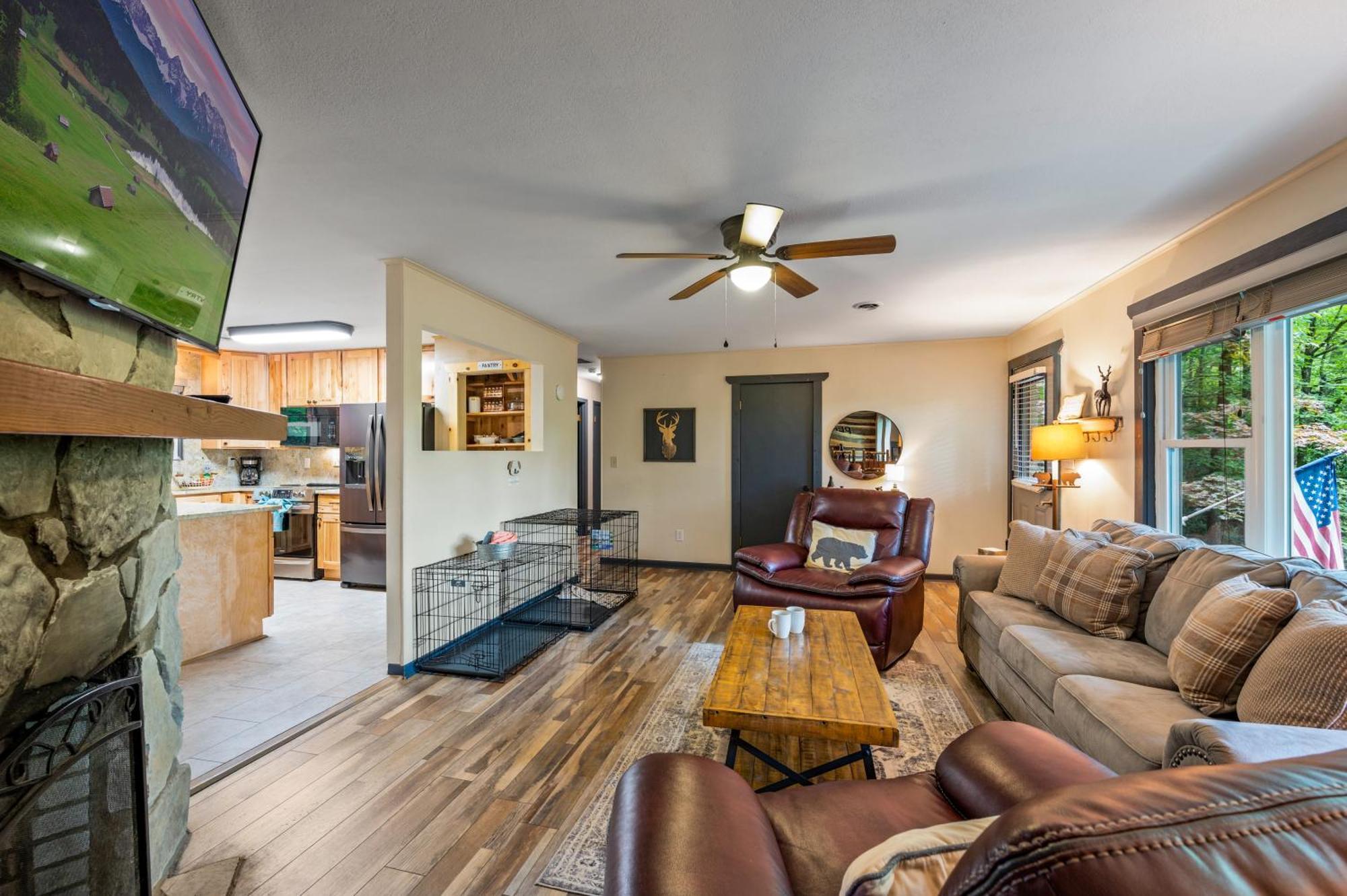 Beautiful Chalet With Fireplace And Large Game Room Gatlinburg Exteriér fotografie