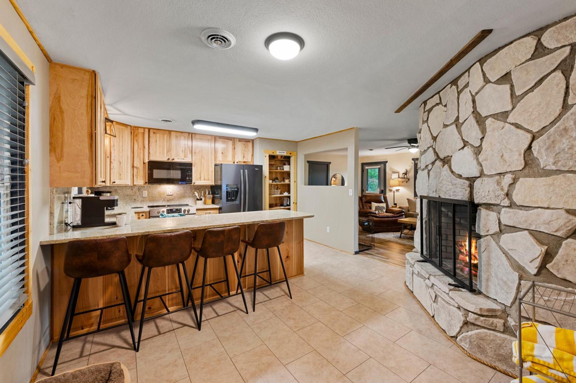 Beautiful Chalet With Fireplace And Large Game Room Gatlinburg Exteriér fotografie
